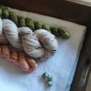 une_louve_dans_les_bois_sock_collection_monoi_2 MONOÏ – SOCK COLLECTION