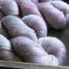 louve-yak-single-little-lady-2 louve-yak-single-little-lady-2