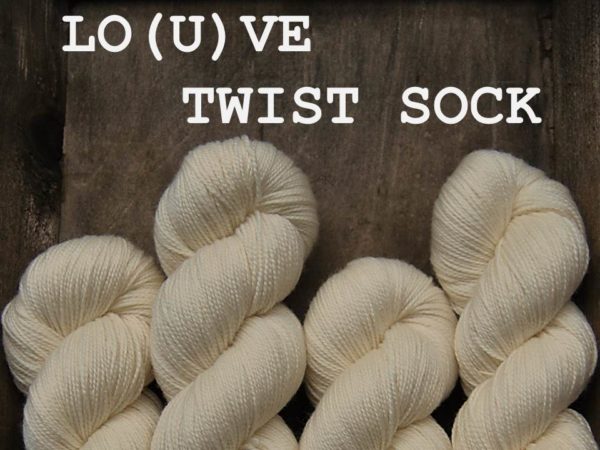 UNE LOUVE DANS LES BOIS LAINE TEINTE MAIN BASE LO(U)VE TWIST SOCK