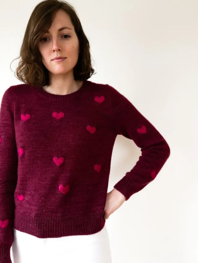 Le pull LOVER de Mauricette.C, un modèle en laine Une Louve Dans Les Bois