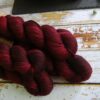 une-louve-dans-les-bois-1-laine-artisanal-teinte-main-DK-merino-petite-griotte une-louve-dans-les-bois-1-laine-artisanal-teinte-main-DK-merino-petite-griotte