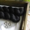 une-louve-dans-les-bois-1-laine-artisanal-teinte-main-alpaga-soie-cachemire-DK-clair-obscur une-louve-dans-les-bois-1-laine-artisanal-teinte-main-alpaga-soie-cachemire-DK-clair-obscur