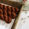 une-louve-dans-les-bois-1-laine-artisanal-teinte-main-alpaga-soie-cachemire-DK-l-odeur-du-bois une-louve-dans-les-bois-1-laine-artisanal-teinte-main-alpaga-soie-cachemire-DK-l-odeur-du-bois