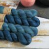 une-louve-dans-les-bois-1-laine-artisanal-teinte-main-emy-merino-surialpaga-dans-les-profondeurs une-louve-dans-les-bois-1-laine-artisanal-teinte-main-emy-merino-surialpaga-dans-les-profondeurs