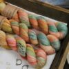 une-louve-dans-les-bois-1-laine-artisanal-teinte-main-merino-fine-sock-honeymoon une-louve-dans-les-bois-1-laine-artisanal-teinte-main-merino-fine-sock-honeymoon