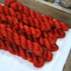 une-louve-dans-les-bois-1-laine-artisanal-teinte-main-mini-twist-sock-merino-uluru une-louve-dans-les-bois-1-laine-artisanal-teinte-main-mini-twist-sock-merino-uluru