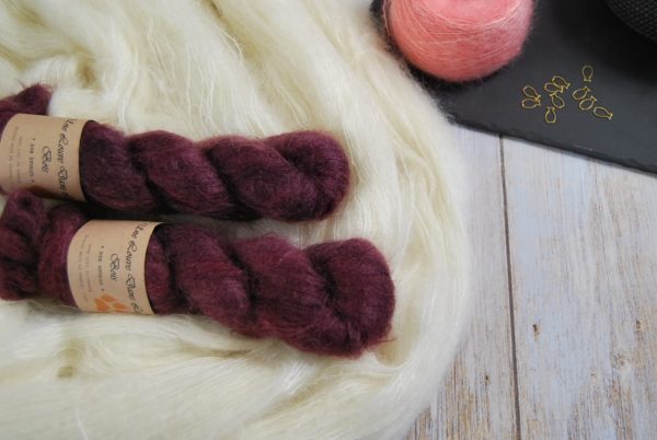 une-louve-dans-les-bois-1-laine-artisanal-teinte-main-superkid-mohair-erables-en-automne