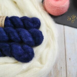 une-louve-dans-les-bois-1-laine-artisanal-teinte-main-superkid-mohair-sailors-and-fishermen une-louve-dans-les-bois-1-laine-artisanal-teinte-main-superkid-mohair-sailors-and-fishermen