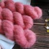 une-louve-dans-les-bois-1-laine-artisanal-teinte-main-suri-alpaga-coeur-de-cerise une-louve-dans-les-bois-1-laine-artisanal-teinte-main-suri-alpaga-coeur-de-cerise
