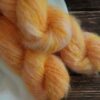 une-louve-dans-les-bois-1-laine-artisanal-teinte-main-suri-alpaga-marmelade-d-agrumes une-louve-dans-les-bois-1-laine-artisanal-teinte-main-suri-alpaga-marmelade-d-agrumes