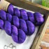une-louve-dans-les-bois-1-merino-artisanal-teinte-main-fine-sock-1001-nuits
