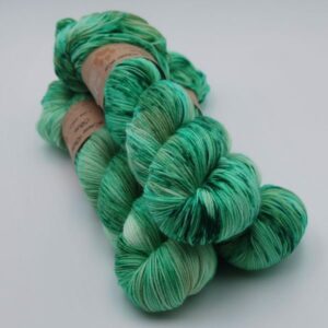 une-louve-dans-les-bois-1-merino-artisanal-teinte-main-fine-sock-mojito une-louve-dans-les-bois-1-merino-artisanal-teinte-main-fine-sock-mojito