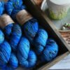 une-louve-dans-les-bois-1-merino-artisanal-teinte-main-single-cenotes une-louve-dans-les-bois-1-merino-artisanal-teinte-main-single-cenotes