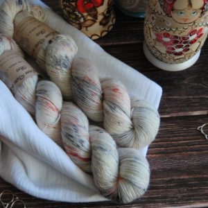 une-louve-dans-les-bois-1-merino-artisanal-teinte-main-single-nebuleuse