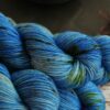 une-louve-dans-les-bois-2-laine-artisanal-teinte-main-DK-merino-cenotes