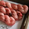 une-louve-dans-les-bois-2-laine-artisanal-teinte-main-alpaga-soie-cachemire-caliente LO(U)VE ASC