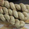 une-louve-dans-les-bois-2-laine-artisanal-teinte-main-alpaga-soie-cachemire-latte une-louve-dans-les-bois-2-laine-artisanal-teinte-main-alpaga-soie-cachemire-latte