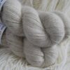 une-louve-dans-les-bois-2-laine-artisanal-teinte-main-angora-latte une-louve-dans-les-bois-2-laine-artisanal-teinte-main-angora-latte