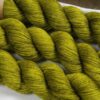 une-louve-dans-les-bois-2-laine-artisanal-teinte-main-merino-dk115-sous-les-tilleuls une-louve-dans-les-bois-2-laine-artisanal-teinte-main-merino-dk115-sous-les-tilleuls