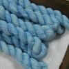 une-louve-dans-les-bois-2-laine-artisanal-teinte-main-mini-twist-sock-merino-lac-de-monteynard LAC DE MONTEYNARD – FRANCE