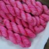 une-louve-dans-les-bois-2-laine-artisanal-teinte-main-mini-twist-sock-merino-sakura SAKURA – JAPON