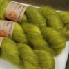 une-louve-dans-les-bois-2-laine-artisanal-teinte-main-superkidsilk-sous-les-tilleuls une-louve-dans-les-bois-2-laine-artisanal-teinte-main-superkidsilk-sous-les-tilleuls