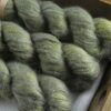 une-louve-dans-les-bois-2-laine-artisanal-teinte-main-suri-alpaga-en-terres-d-irlande