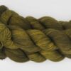 une-louve-dans-les-bois-2-laine-artisanal-teinte-main-twist-sock-foret-noire