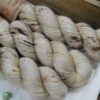 une-louve-dans-les-bois-2-laine-artisanal-teinte-main-twist-sock-merino-monoi MONOÏ – POLYNESIE