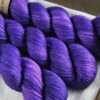une-louve-dans-les-bois-2-merino-artisanal-teinte-main-fine-sock-1001-nuits