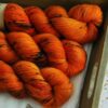 une-louve-dans-les-bois-2-merino-artisanal-teinte-main-twist-sock-au-coin-du-feu une-louve-dans-les-bois-2-merino-artisanal-teinte-main-twist-sock-au-coin-du-feu