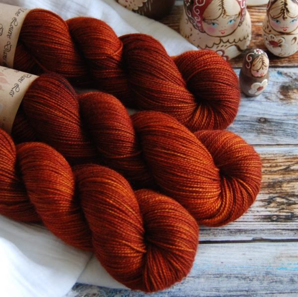 une-louve-dans-les-bois-2-merino-artisanal-teinte-main-twist-sock-fall