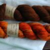 une-louve-dans-les-bois-3-merino-artisanal-teinte-main-twist-sock-au-coin-du-feu-l-odeur-du-bois une-louve-dans-les-bois-3-merino-artisanal-teinte-main-twist-sock-au-coin-du-feu-l-odeur-du-bois