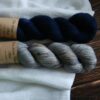 une-louve-dans-les-bois-3-merino-artisanal-teinte-main-twist-sock-epaves-en-mer-d-iroise-sailors-and-fishermen une-louve-dans-les-bois-3-merino-artisanal-teinte-main-twist-sock-epaves-en-mer-d-iroise-sailors-and-fishermen