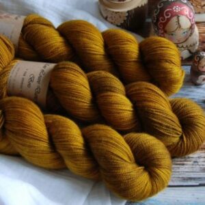 une-louve-dans-les-bois-3-merino-artisanal-teinte-main-twist-sock-ruee-l-or une-louve-dans-les-bois-3-merino-artisanal-teinte-main-twist-sock-ruee-l-or
