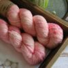 une-louve-dans-les-bois-4-merino-artisanal-teinte-main-single-little-lady LITTLE LADY