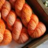 une-louve-dans-les-bois-4-merino-artisanal-teinte-main-single-marmelade-d-agrumes LO(U)VE SINGLE