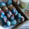 une-louve-dans-les-bois-4-merino-artisanal-teinte-main-single-nymphéas une-louve-dans-les-bois-4-merino-artisanal-teinte-main-single-nymphéas