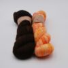 une-louve-dans-les-bois-5-laine-artisanal-teinte-main-single-solene-knits une-louve-dans-les-bois-5-laine-artisanal-teinte-main-single-solene-knits