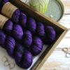 une-louve-dans-les-bois-5-merino-artisanal-teinte-main-single-1001-nuits une-louve-dans-les-bois-5-merino-artisanal-teinte-main-single-1001-nuits