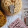 une-louve-dans-les-bois-fireflynote-pins-emaille-gants-2 une-louve-dans-les-bois-fireflynote-pins-emaille-gants-2