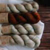 une-louve-dans-les-bois-kit-popeye-laine-artisanale-teinte-main-france-single-twist-fine-en-amoureux-sur-la-plage une-louve-dans-les-bois-kit-popeye-laine-artisanale-teinte-main-france-single-twist-fine-en-amoureux-sur-la-plage