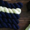 une-louve-dans-les-bois-kit-popeye-laine-artisanale-teinte-main-france-single-twist-fine-l-original-2 une-louve-dans-les-bois-kit-popeye-laine-artisanale-teinte-main-france-single-twist-fine-l-original-2